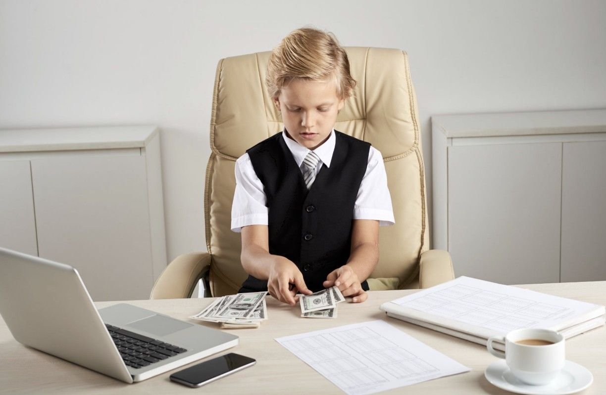 Who Qualifies as a “Qualifying Child” Under IRS Rules?
