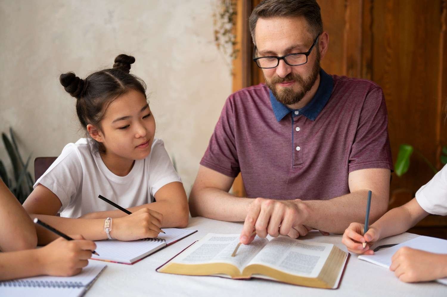 How Does Systematic Phonics Help Children Read Better?
